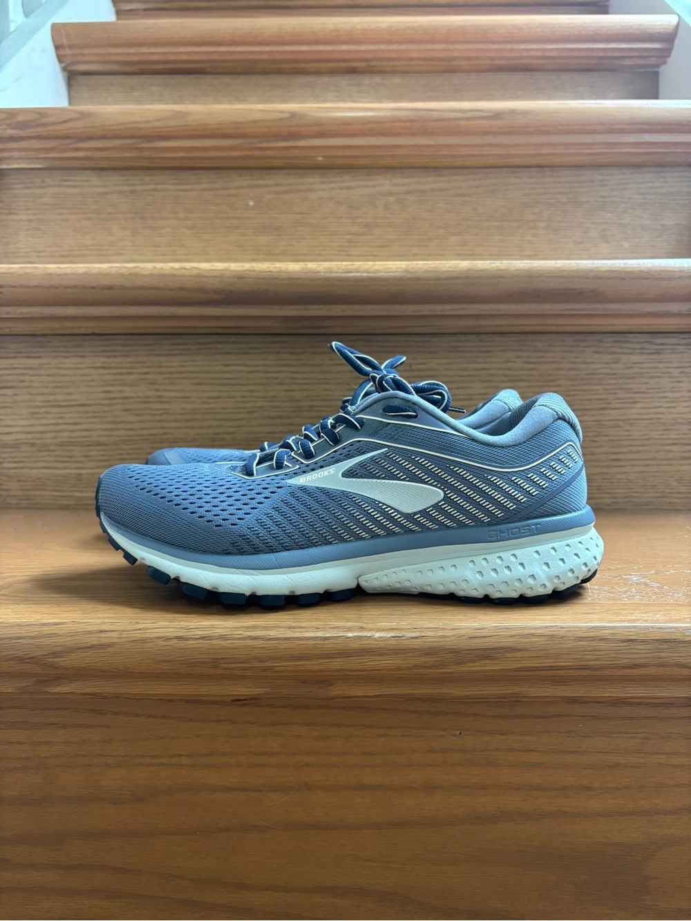 Brooks Ghost 12 Woman’s Comfy Gray and Pink Casual Activewear Running Shoes